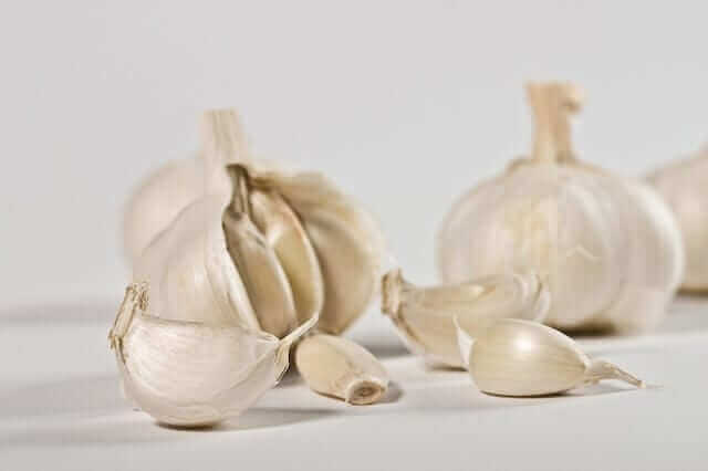 Foods that Lower Blood Pressure - Garlic