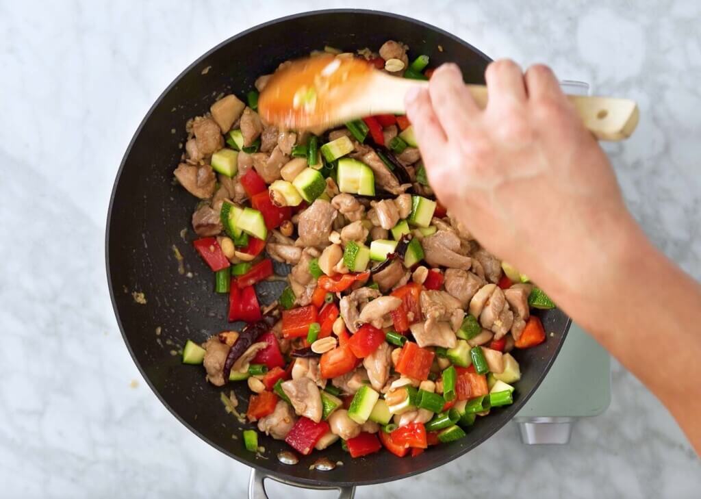 Stir Fry the Kung Pao Chicken