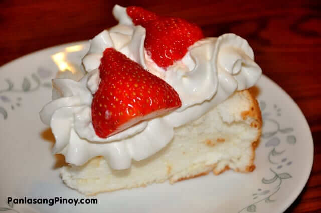 Angel Food Cake with Strawberries