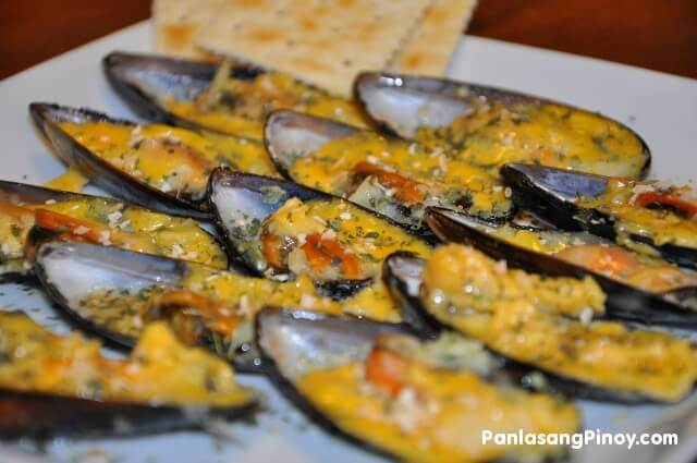 Baked Tahong - Baked Mussel with Garlic and Cheese