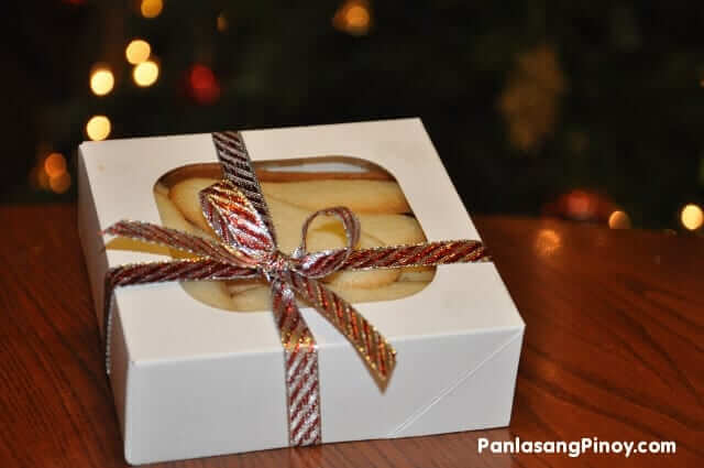 Christmas-Present-Lengua-de-Gato-box