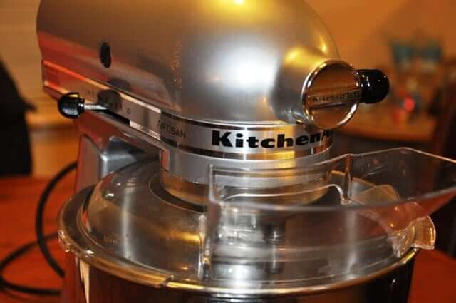 KitchenAid Artisan Stand Mixer in Metallic Chrome