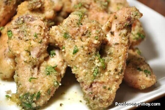 how do you make garlic parmesan chicken wings