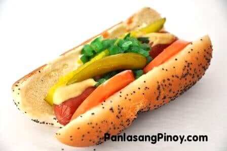 what is the relish on a chicago dog