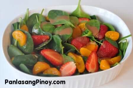 Strawberry Mandarin and Spinach Salad in Balsamic Vinaigrette Dressing