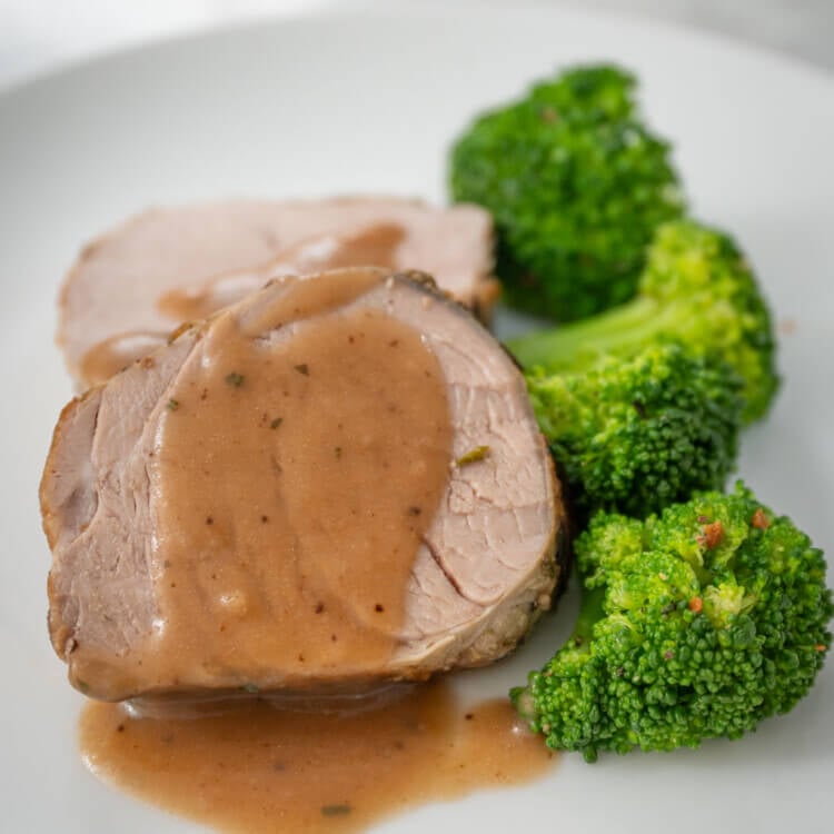 Rosemary Pork tenderloin with Steamed Broccoli
