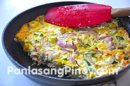 tuna and zucchini omelet