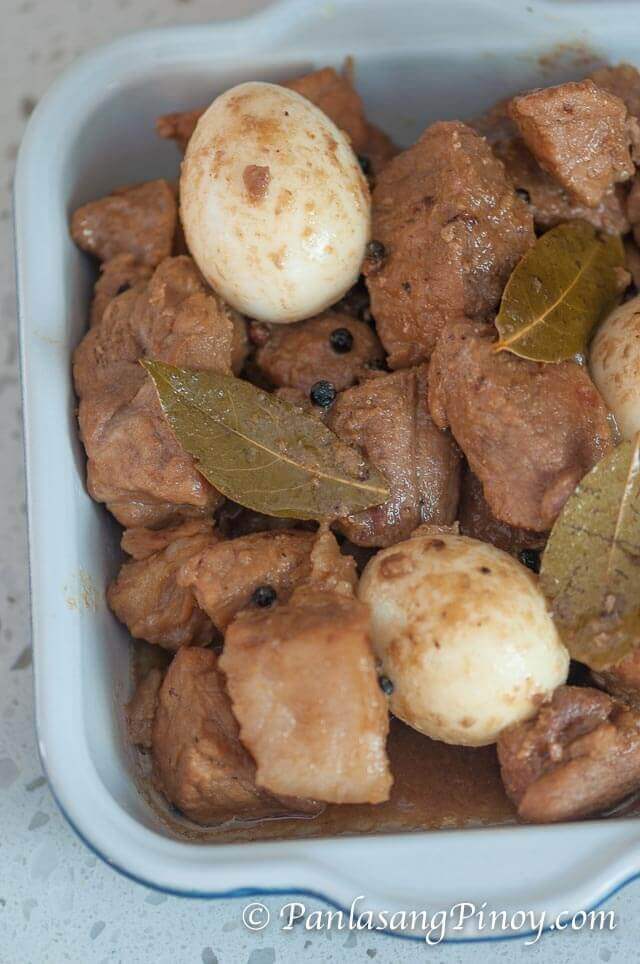 adobong baboy with boiled egg