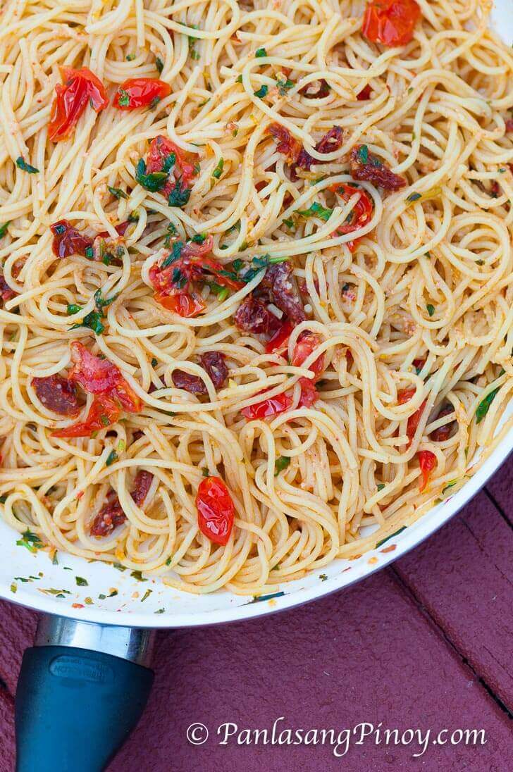 Fresh Basil and Sun Dried Tomato Spaghetti Pasta Recipe_