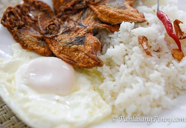 filipino-breakfast-danggit-with-fried-egg-and-rice