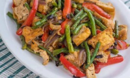 Tofu and Green Bean Stir Fry in Oyster Sauce with Salted Black Beans Recipe