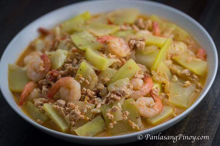 Sauteed Bottle Gourd with Ground Pork and Shrimp