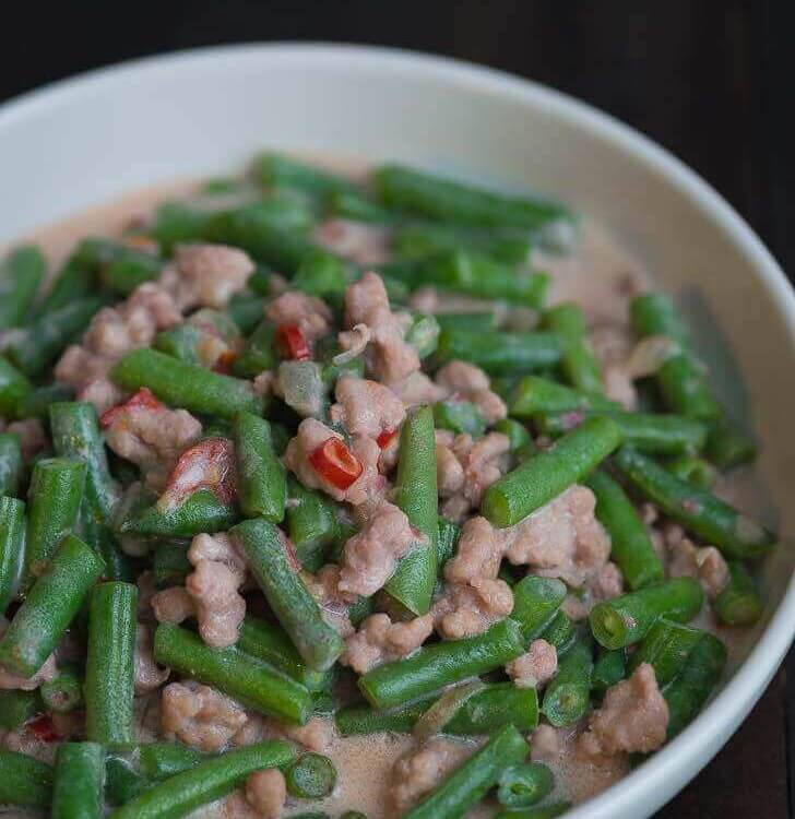 Green Beans with Ground Pork Cooked in Coconut Milk