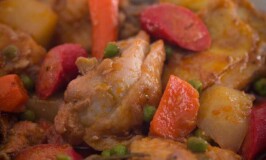 How to Cook Chicken Afritada