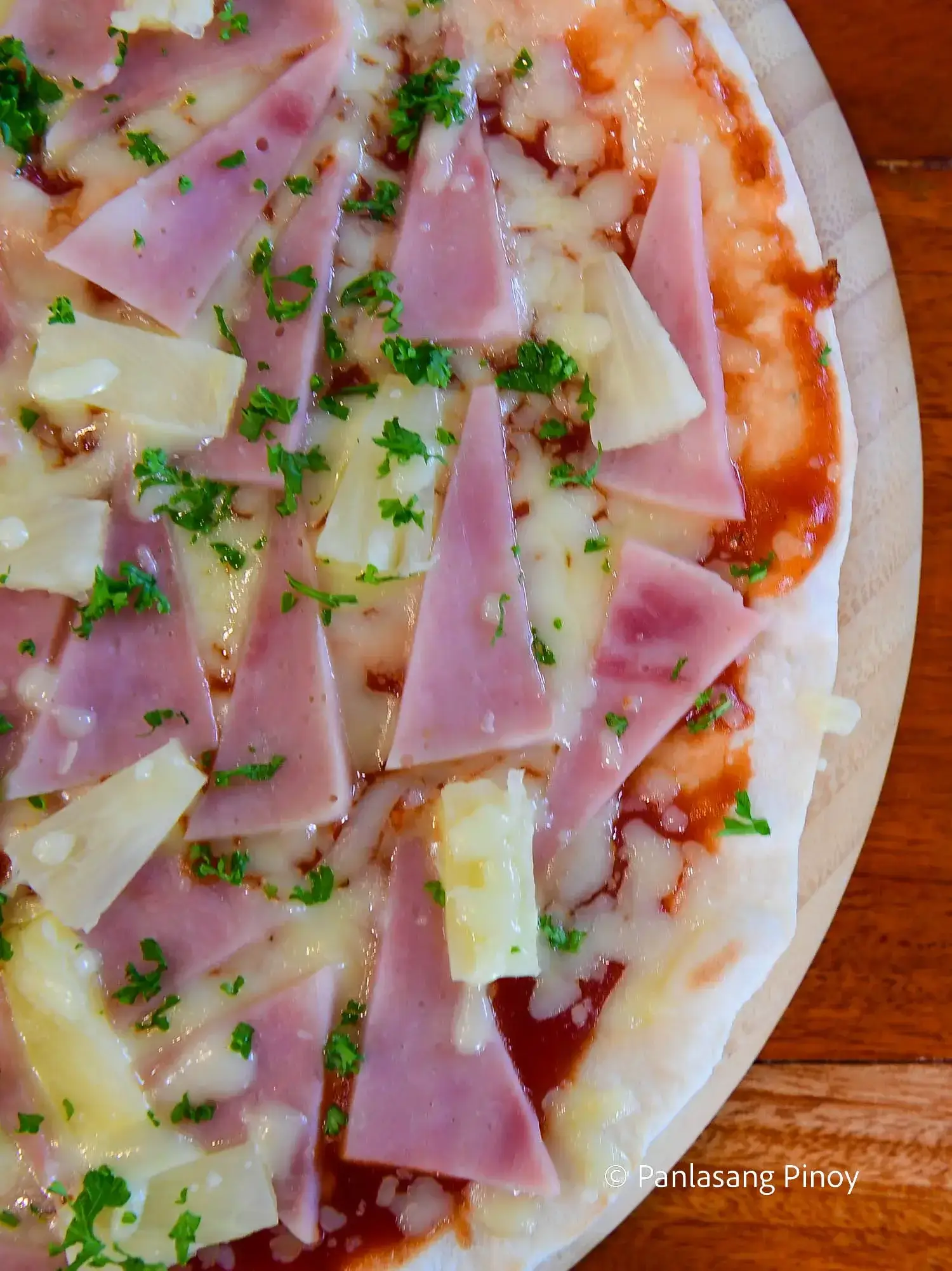 Thin crust Hawaiian pizza recipe
