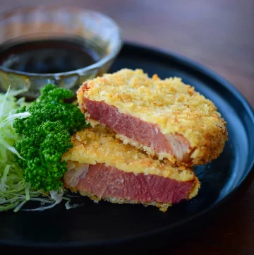 crispy tonkatsu with sauce using ham_