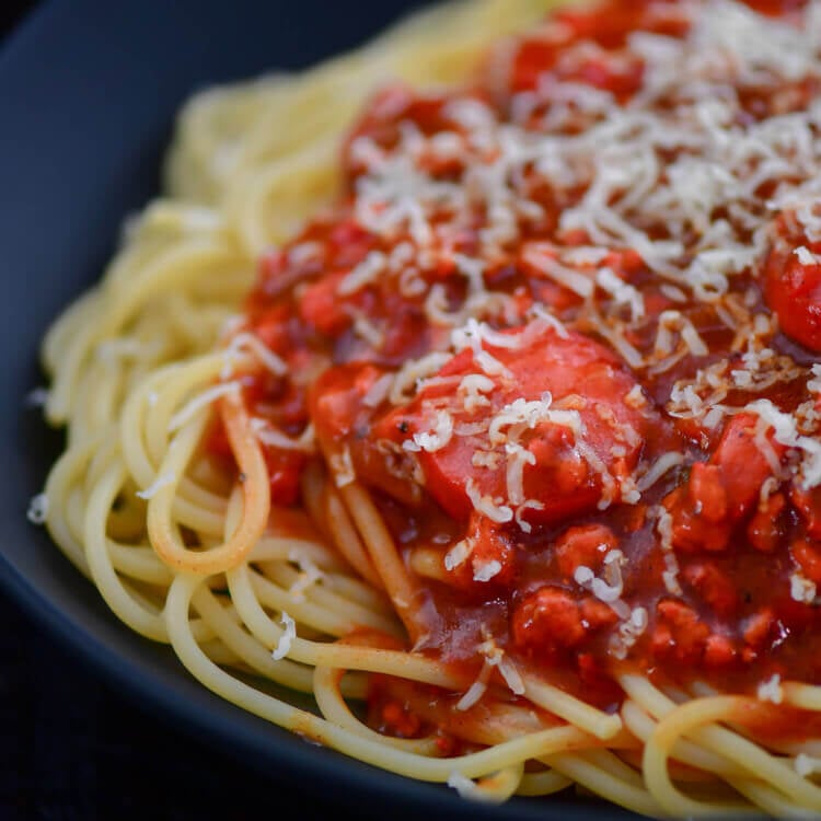 sweet spaghetti with tomato sauce