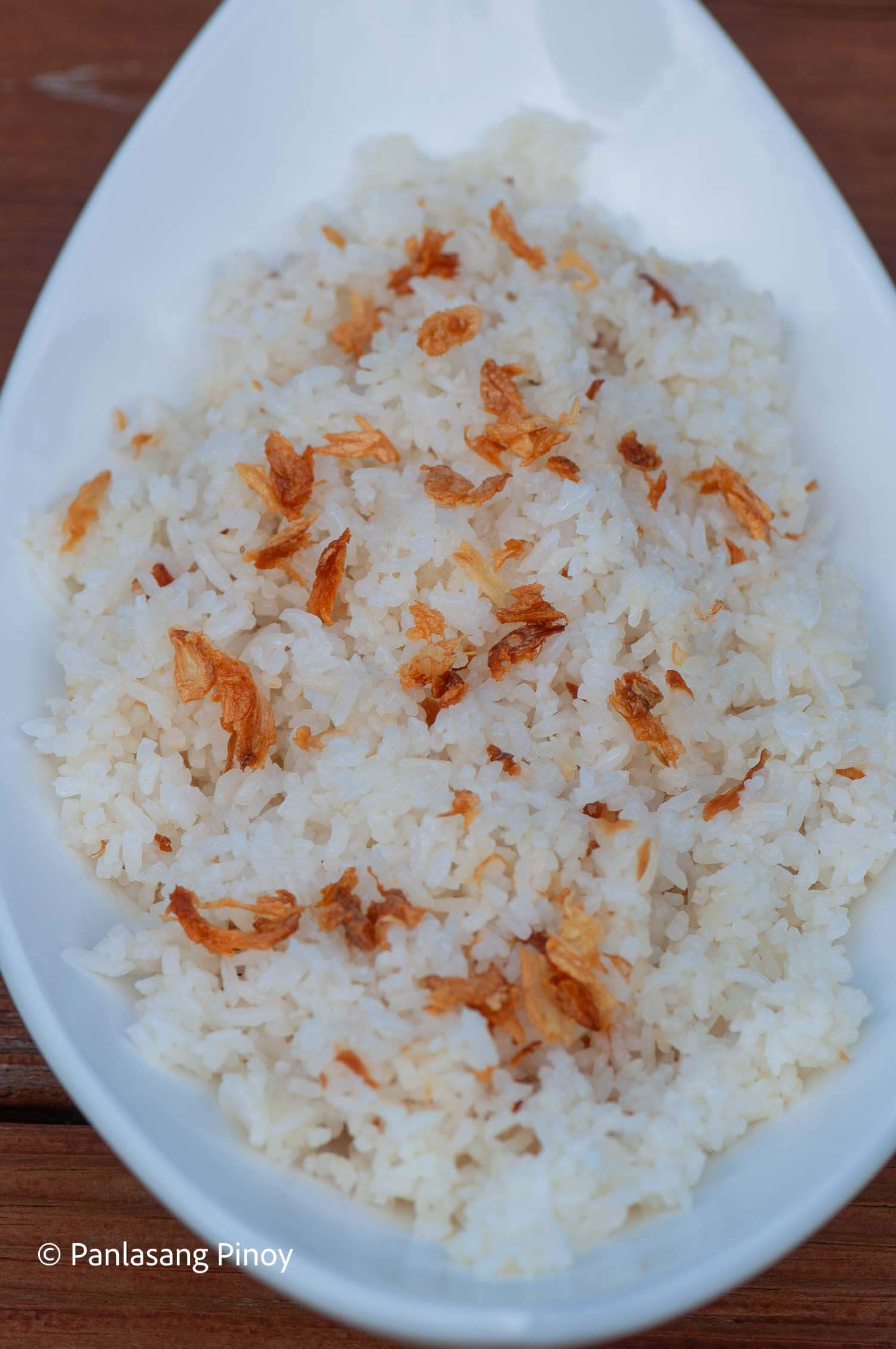 Sinangag (Filipino Garlic Fried Rice)