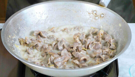 Pinoyal Chicken Gizzard Ginataan - Panlasang Pinoy