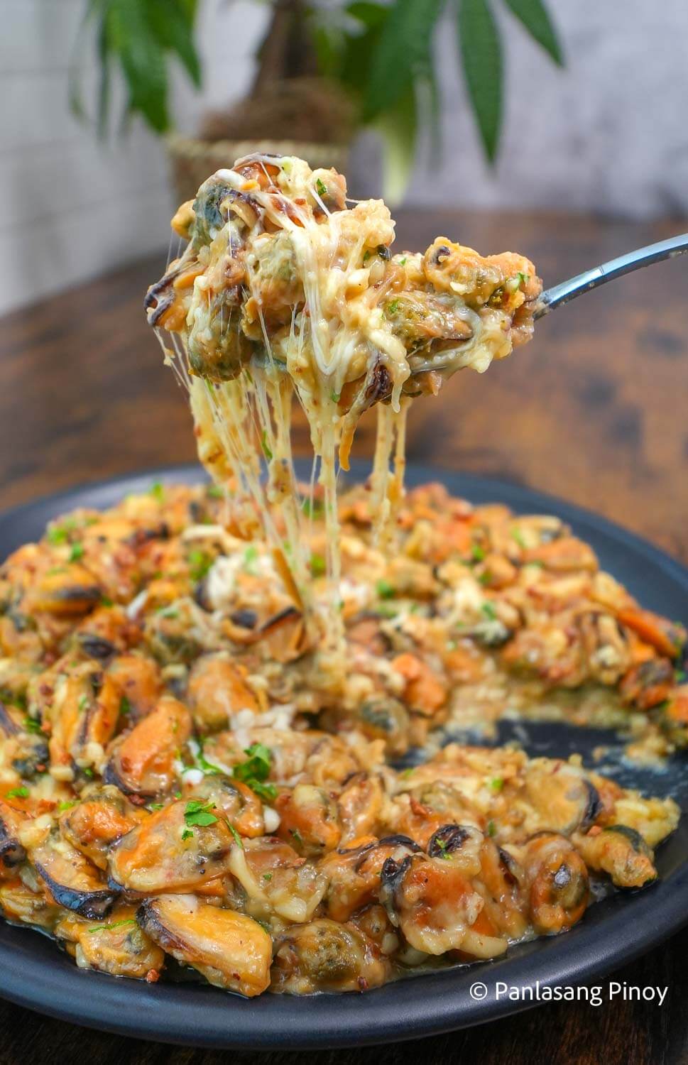 Tacky Garlic Butter Mussels – Panlasang Pinoy Tacky Garlic Butter Mussels – Panlasang Pinoy