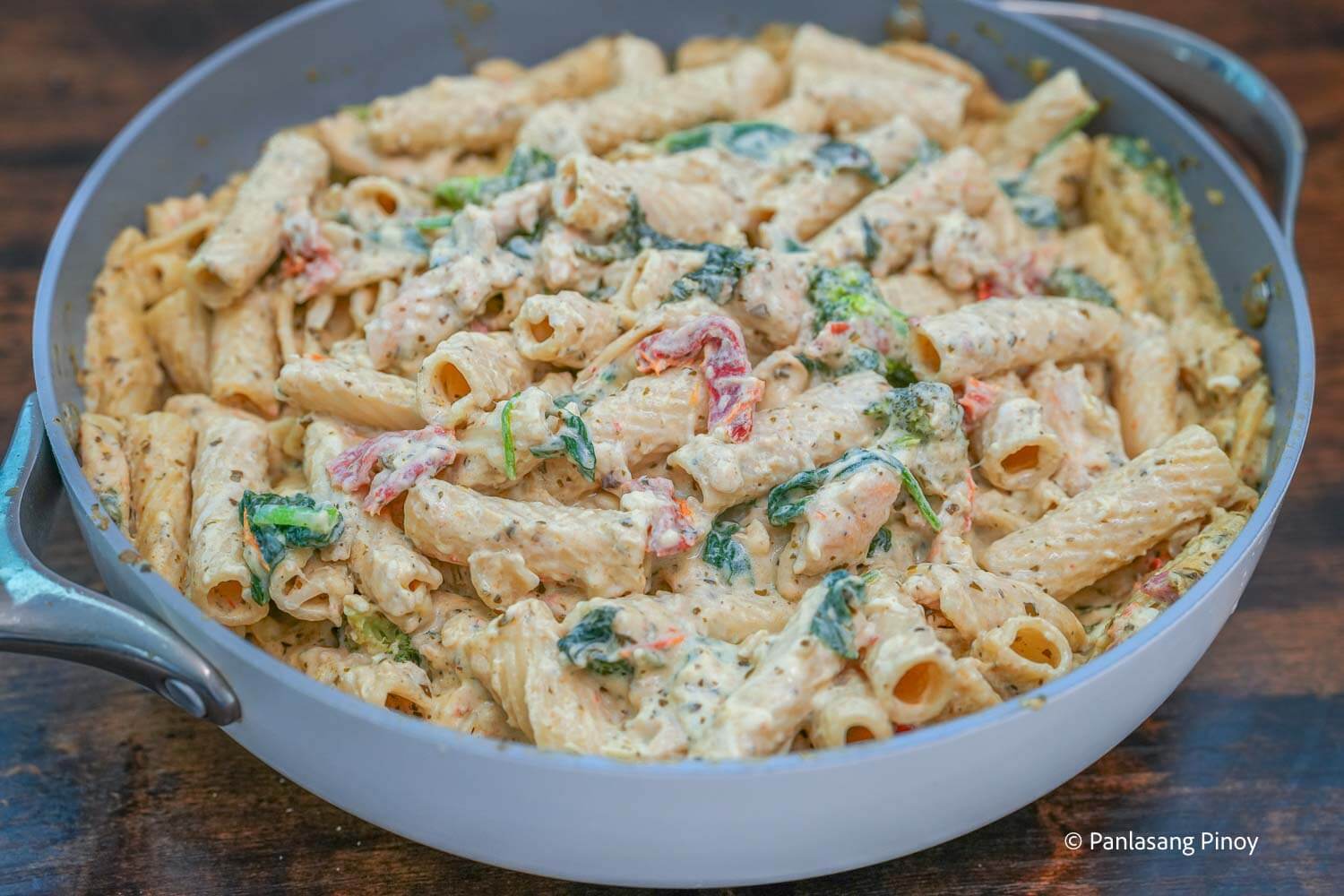 Pesto pasta with chicken