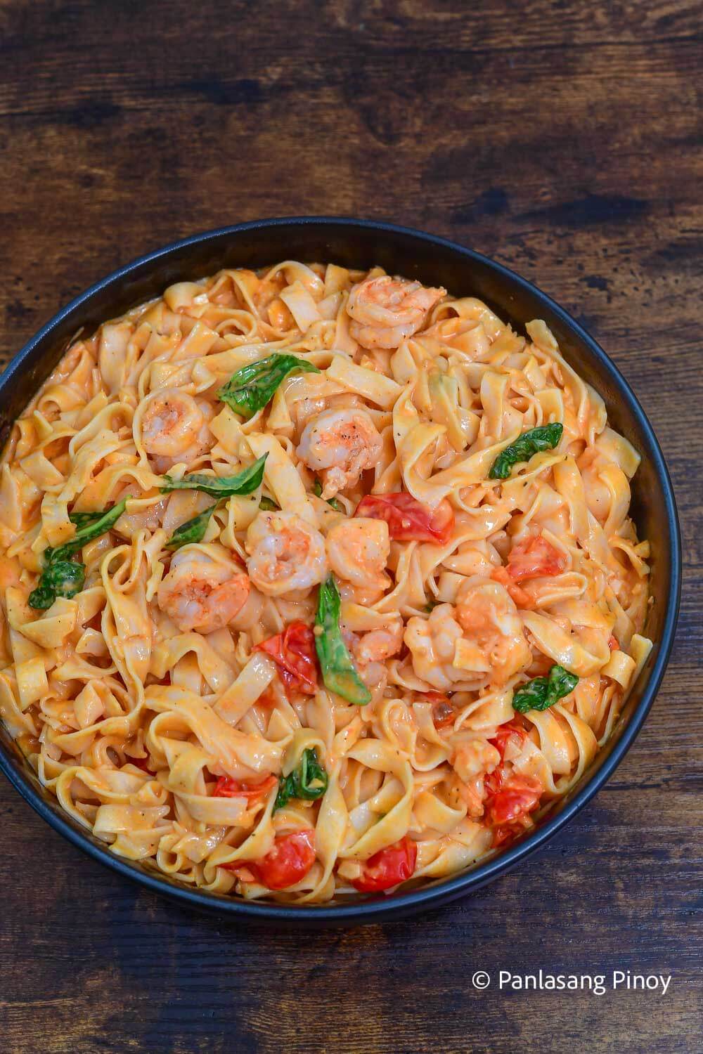 Garlic butter shrimp pasta