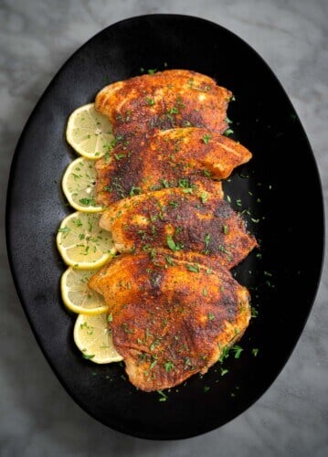 Fried tilapia with lemons