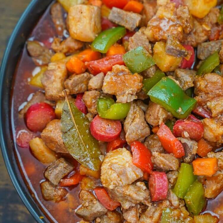 Menudo with bell pepper