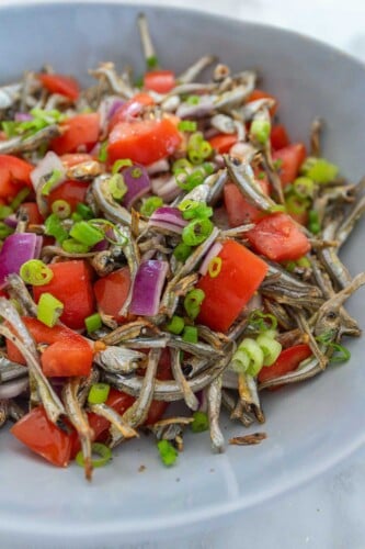 Dilis salad