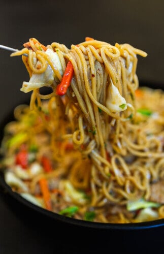 Easy chili garlic pancit canton recipe